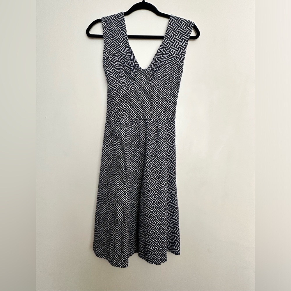 WOMENS ANTHROPOLOGIE POSTMARK BLUE WHITE DIAMOND STRETCH KNIT OPEN BACK DRESS